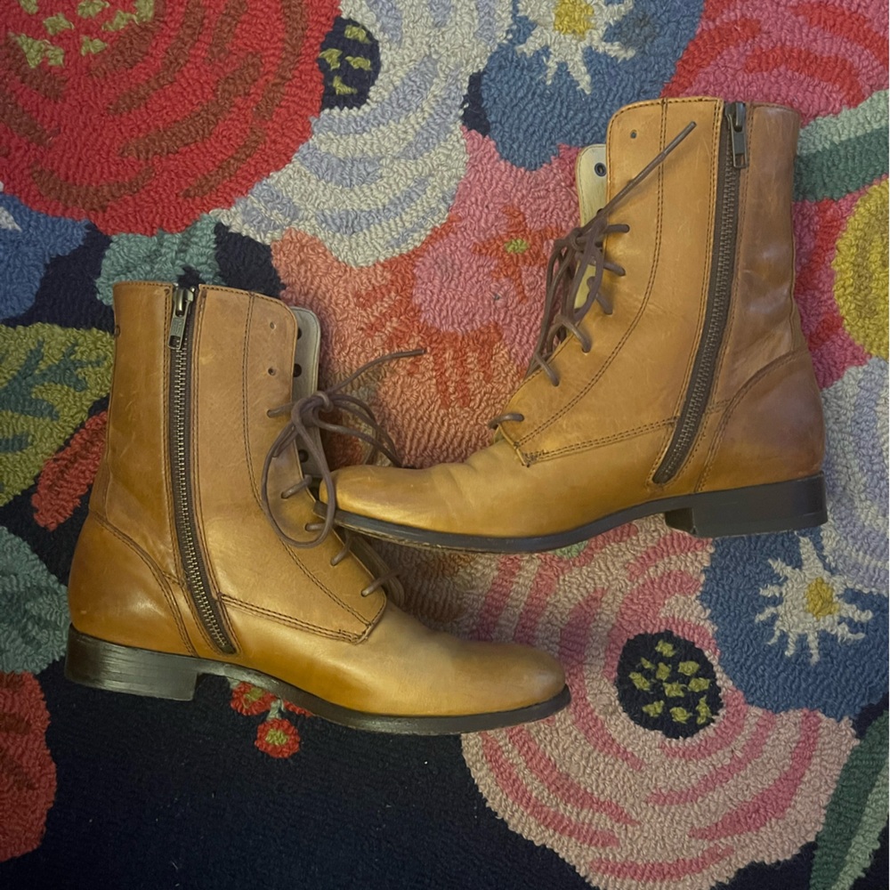FRYE Melissa Lace Short Combat Boots - Picture 2 of 9